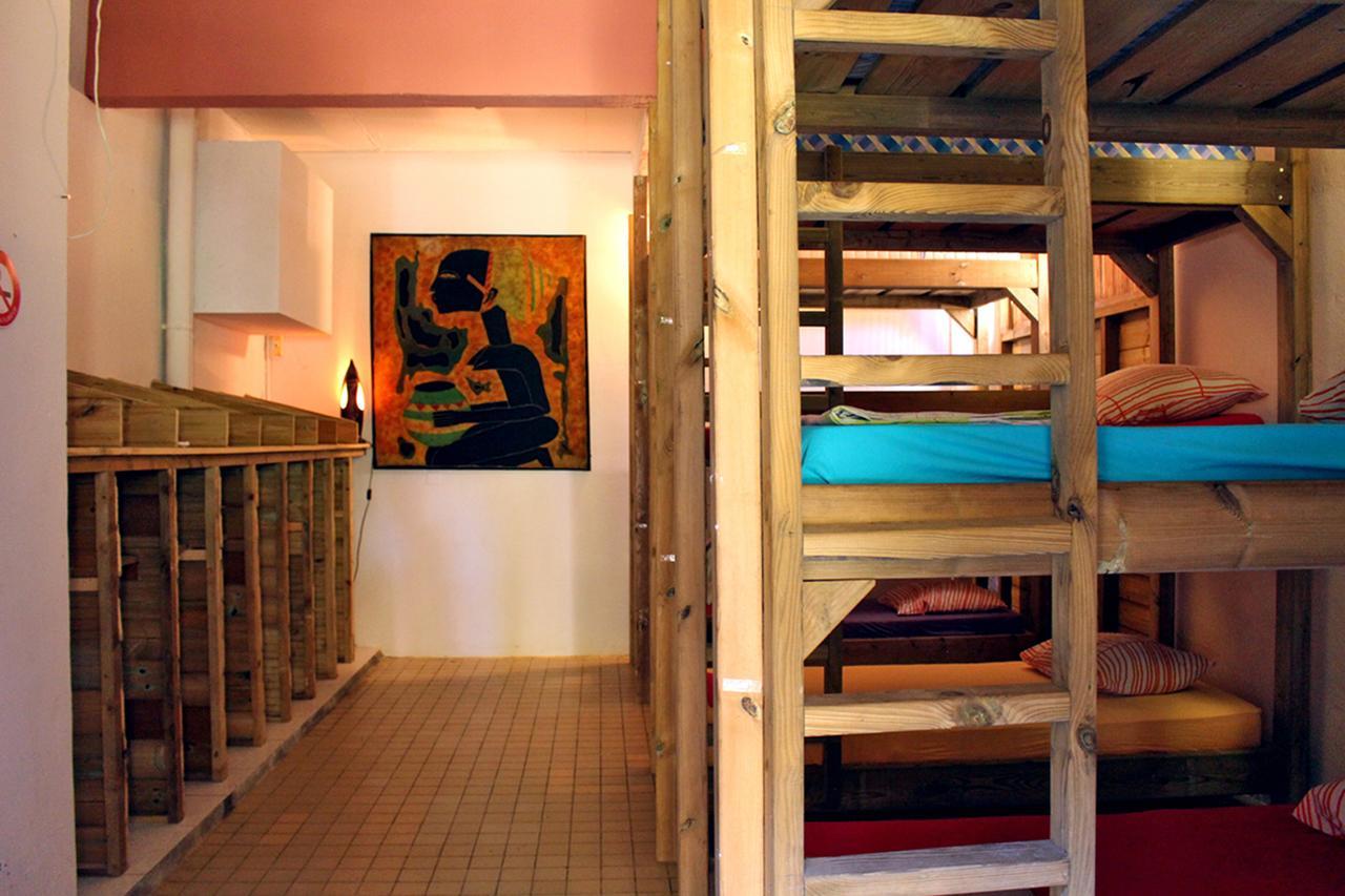 E.Gwada Hostel Le Gosier  Ngoại thất bức ảnh