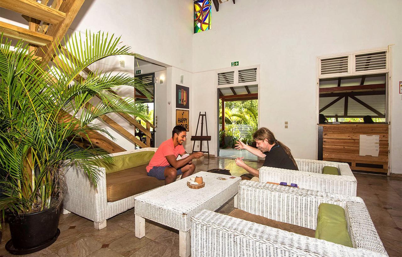 E.Gwada Hostel Le Gosier  Ngoại thất bức ảnh