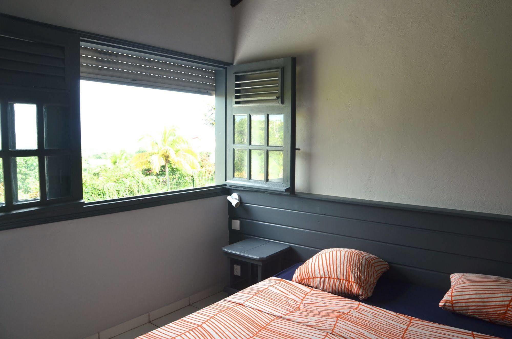 E.Gwada Hostel Le Gosier  Ngoại thất bức ảnh