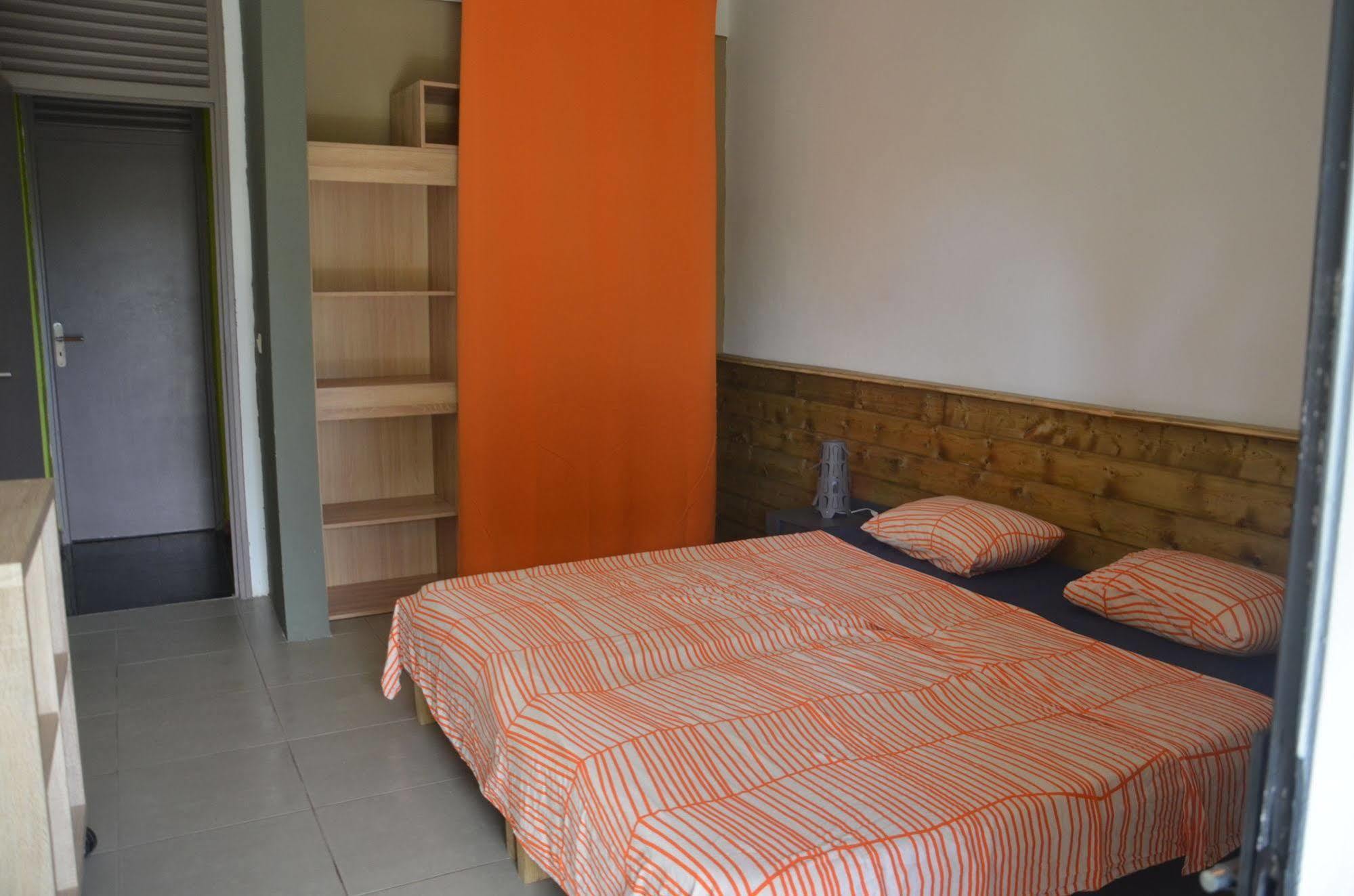 E.Gwada Hostel Le Gosier  Ngoại thất bức ảnh