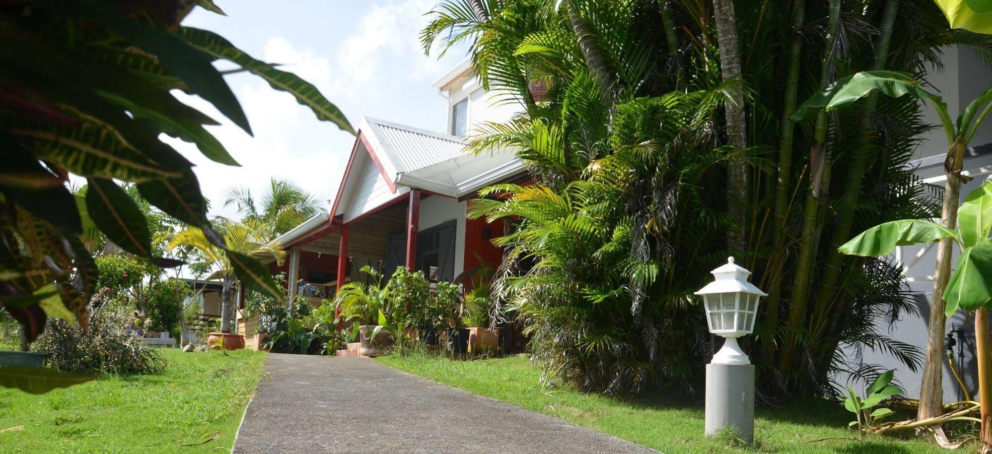 E.Gwada Hostel Le Gosier  Ngoại thất bức ảnh