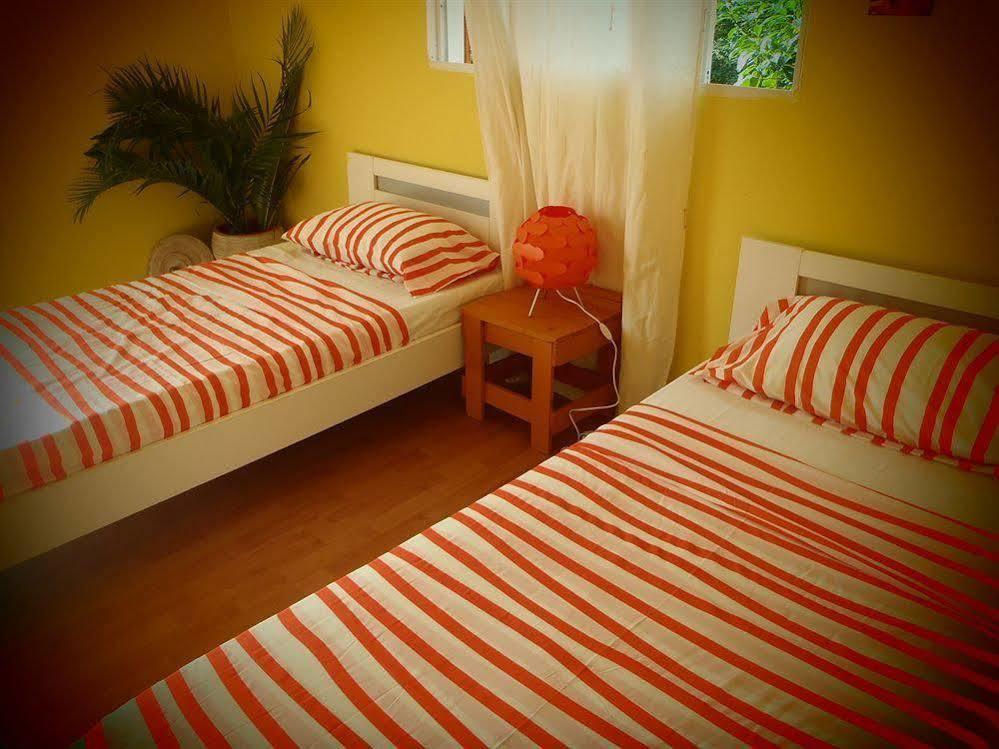 E.Gwada Hostel Le Gosier  Ngoại thất bức ảnh